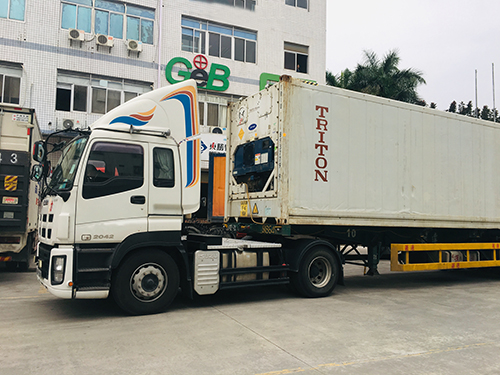 东胜物流运输卡车