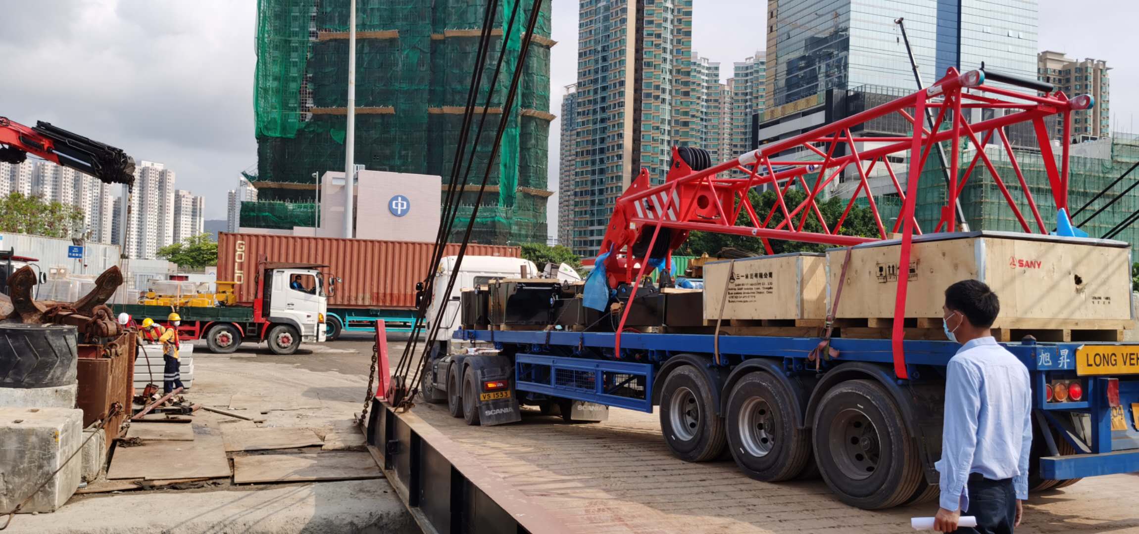 台州到香港物流专线，台州到香港货运公司，3天到达！深圳东胜物流中港平板车运输图