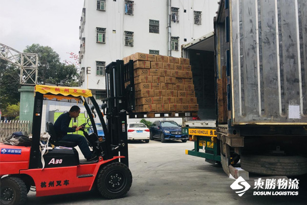 东胜物流塑胶产品出口运输到香港